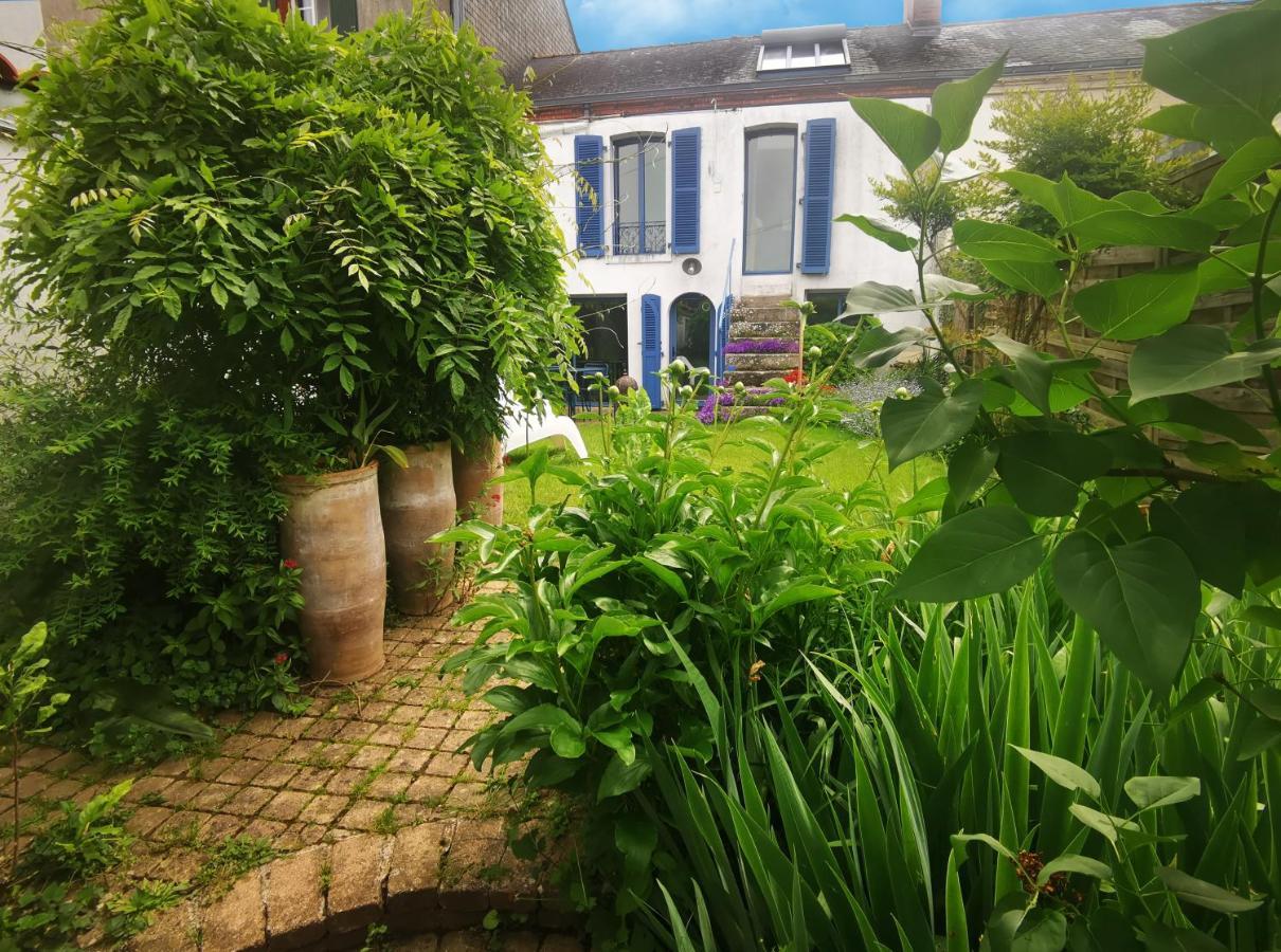Lile Bleue, Un Parfum De Voyage Villa Cholet Exterior foto